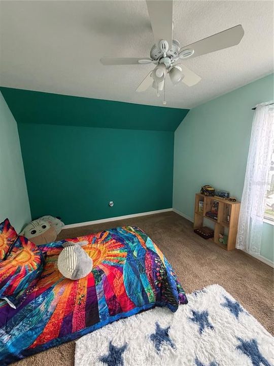 For Sale: $299,000 (3 beds, 2 baths, 1709 Square Feet)