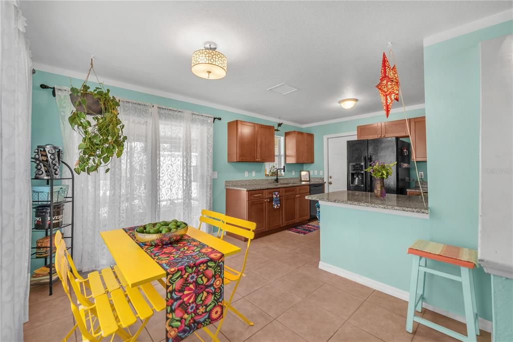 For Sale: $299,000 (3 beds, 2 baths, 1709 Square Feet)