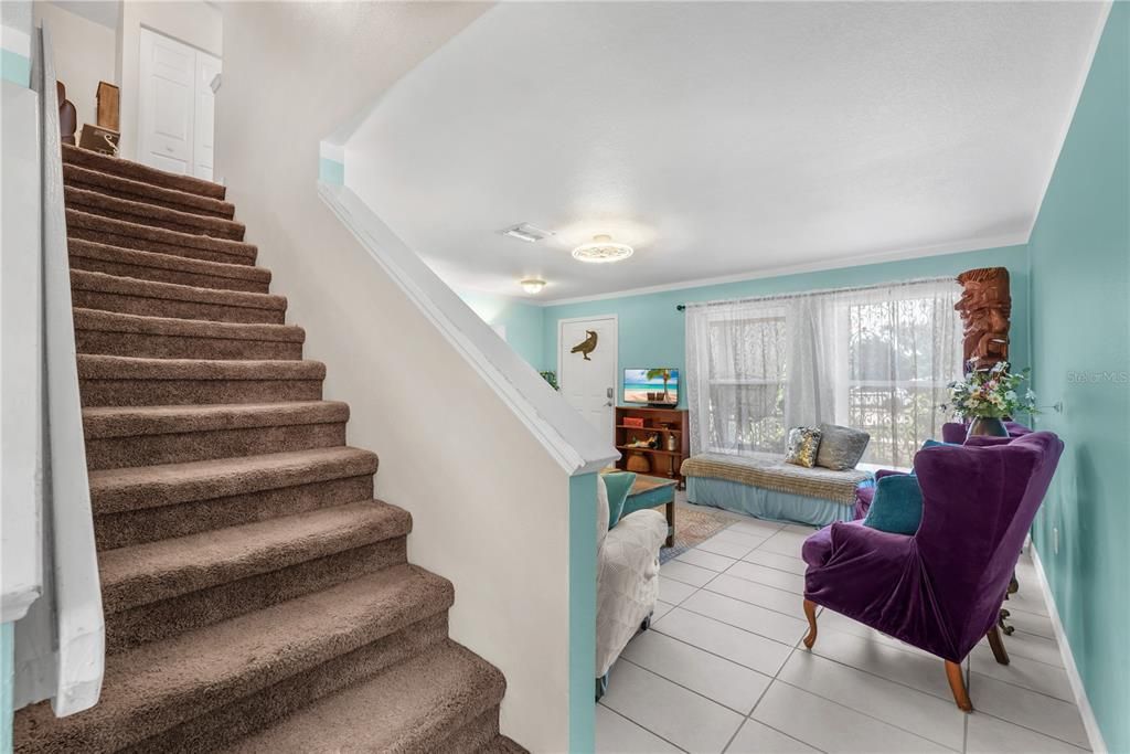 For Sale: $299,000 (3 beds, 2 baths, 1709 Square Feet)