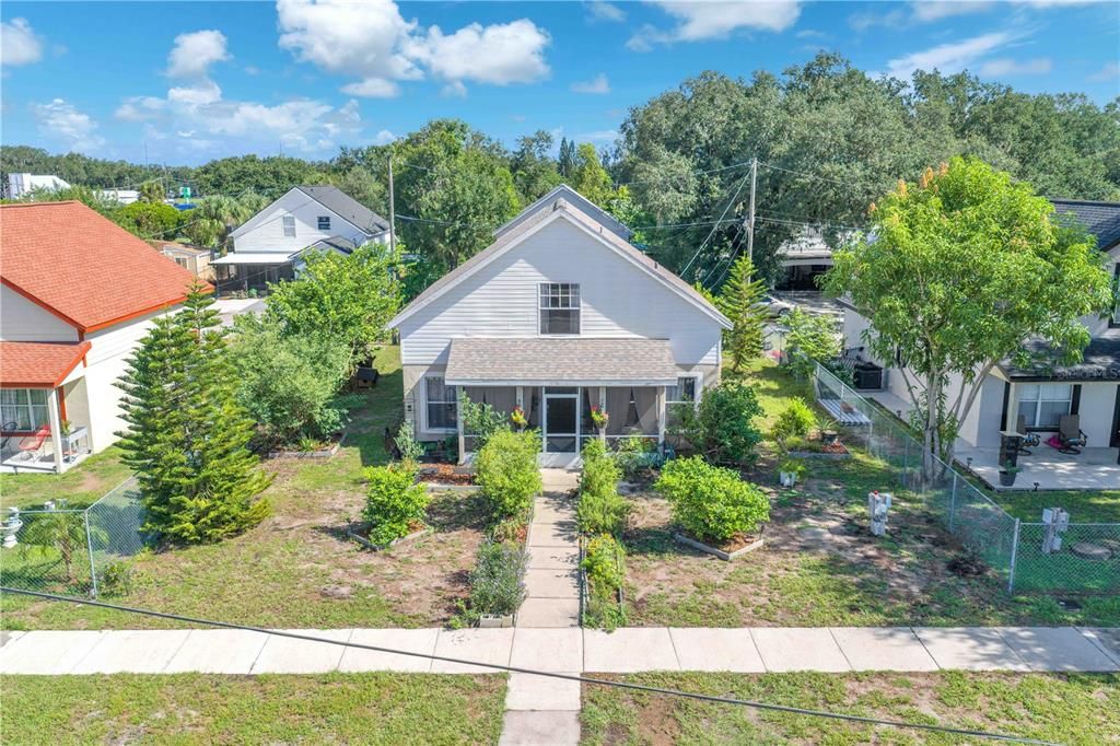 For Sale: $299,000 (3 beds, 2 baths, 1709 Square Feet)
