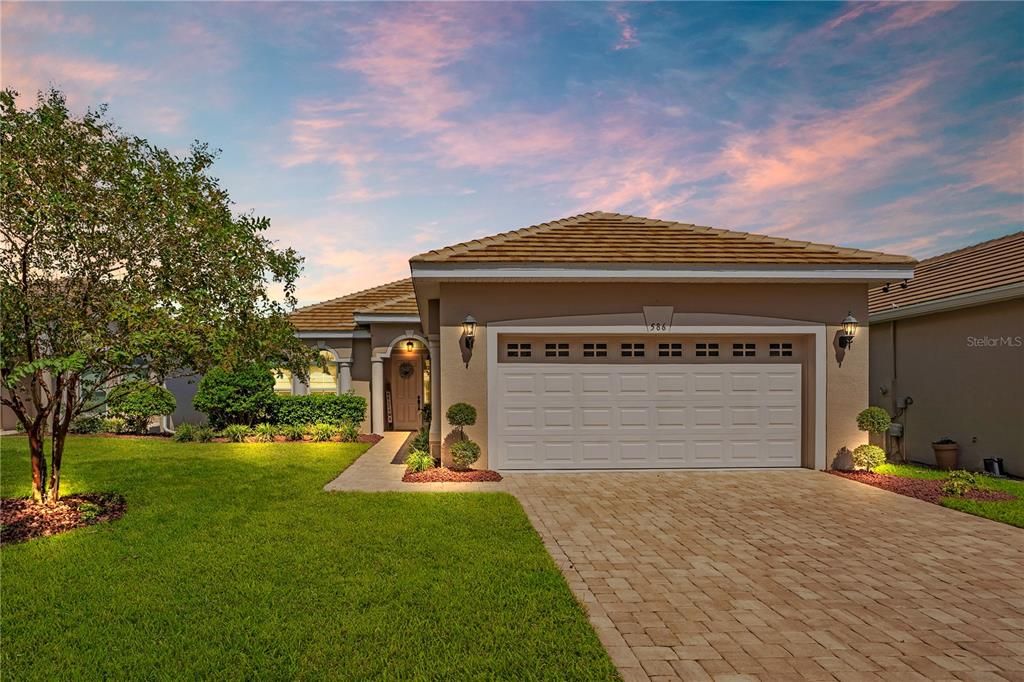 Recently Sold: $415,000 (3 beds, 2 baths, 1815 Square Feet)