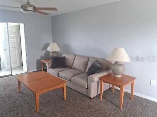 For Sale: $110,000 (1 beds, 1 baths, 732 Square Feet)