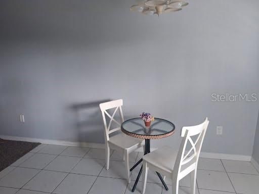 For Sale: $110,000 (1 beds, 1 baths, 732 Square Feet)