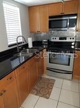 For Sale: $110,000 (1 beds, 1 baths, 732 Square Feet)
