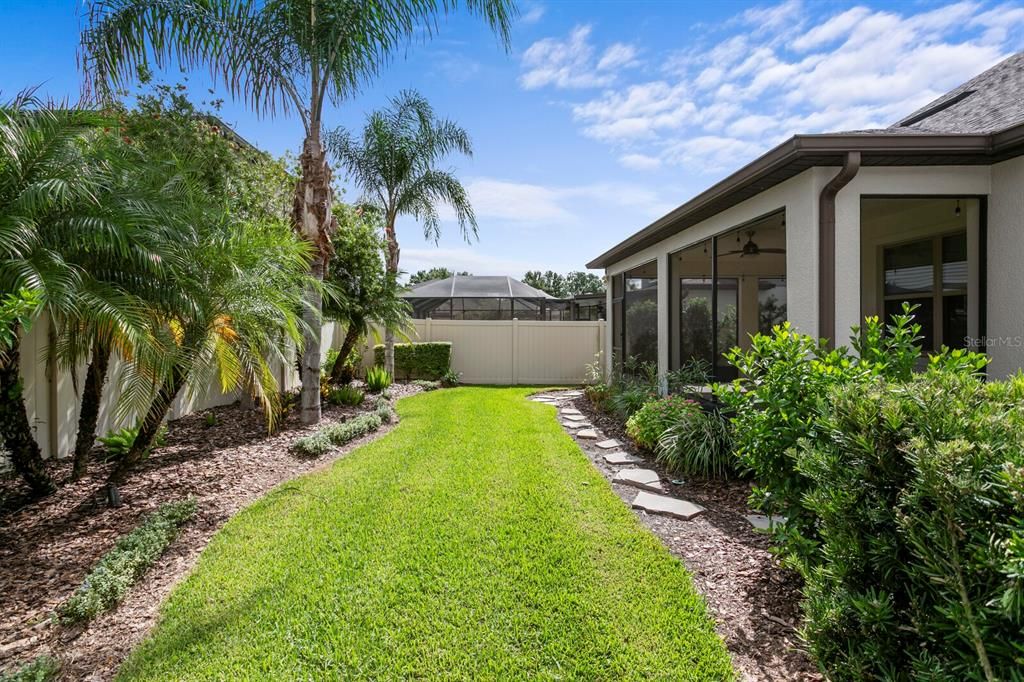 For Sale: $700,000 (3 beds, 3 baths, 2763 Square Feet)