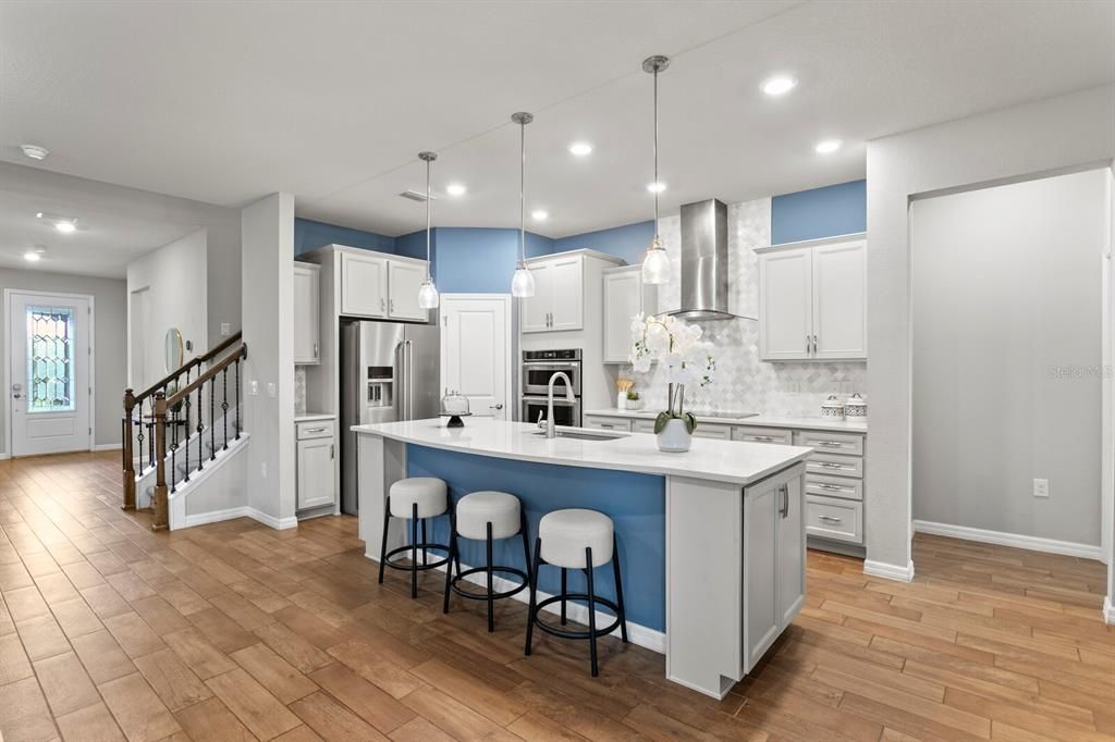 For Sale: $700,000 (3 beds, 3 baths, 2763 Square Feet)