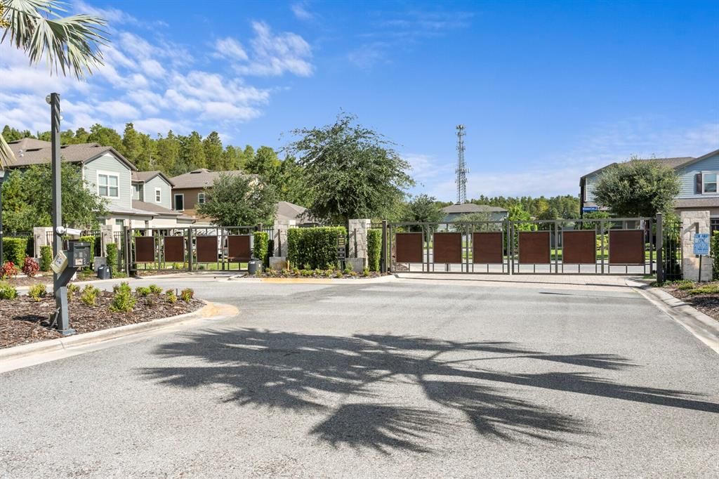 For Sale: $700,000 (3 beds, 3 baths, 2763 Square Feet)