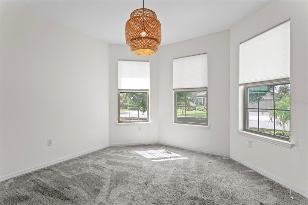 For Sale: $700,000 (3 beds, 3 baths, 2763 Square Feet)