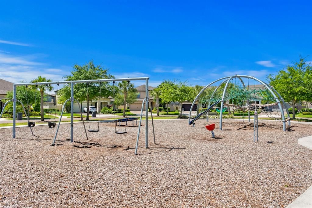 For Sale: $700,000 (3 beds, 3 baths, 2763 Square Feet)