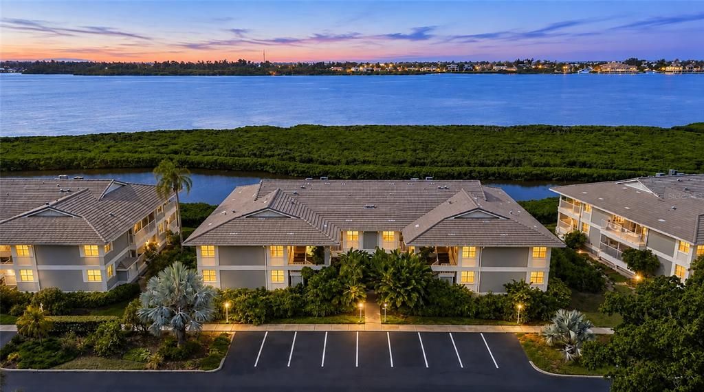 For Sale: $449,900 (3 beds, 2 baths, 1866 Square Feet)