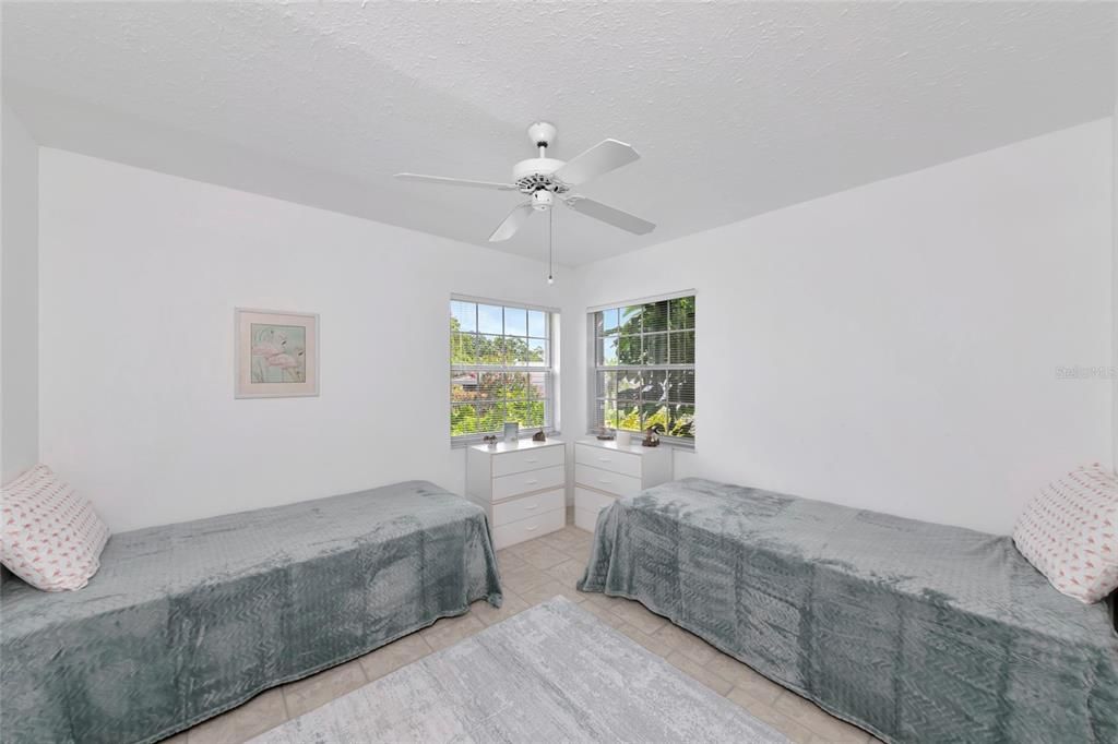 For Sale: $449,900 (3 beds, 2 baths, 1866 Square Feet)
