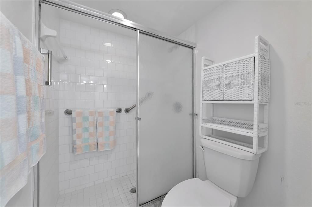 For Sale: $449,900 (3 beds, 2 baths, 1866 Square Feet)