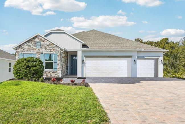 For Sale: $429,900 (4 beds, 3 baths, 2286 Square Feet)