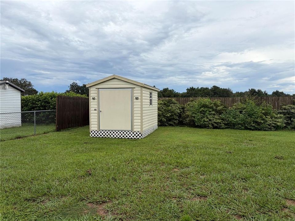 For Sale: $194,900 (3 beds, 2 baths, 1715 Square Feet)