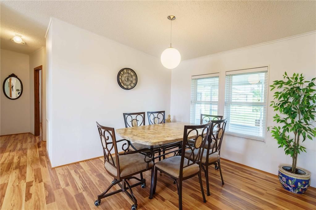 For Sale: $194,900 (3 beds, 2 baths, 1715 Square Feet)