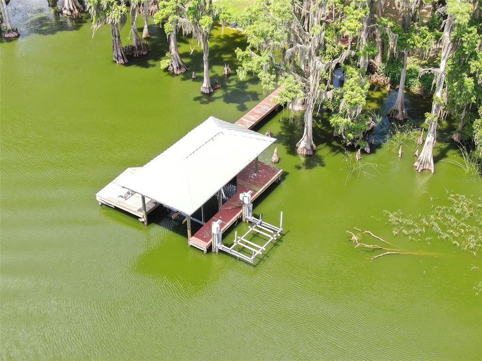 : $995,000 (5 camas, 4 baños, 3005 Pies cuadrados)