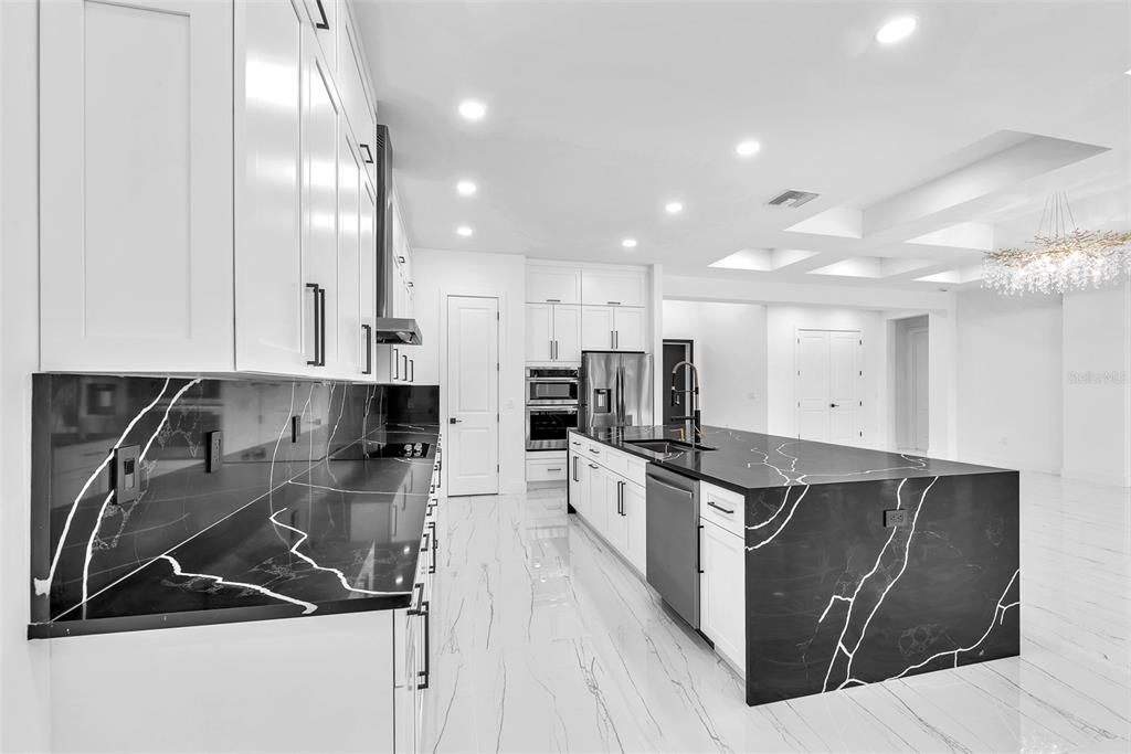 : $995,000 (5 camas, 4 baños, 3005 Pies cuadrados)