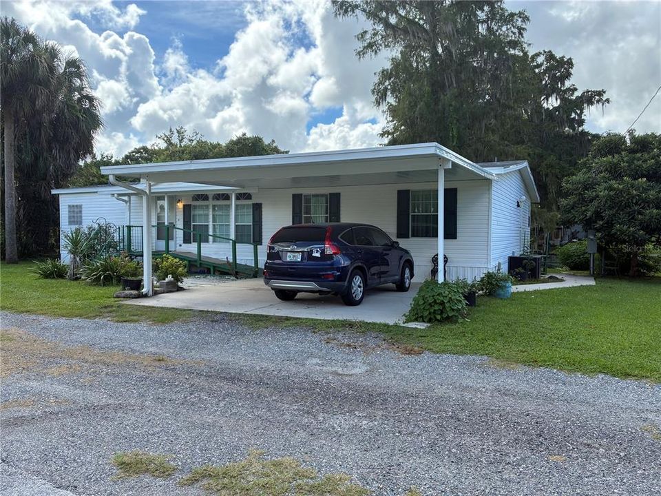 For Sale: $275,000 (3 beds, 2 baths, 1863 Square Feet)