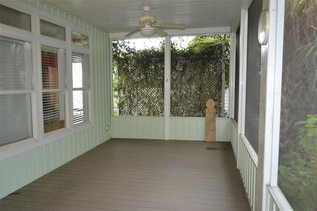 For Sale: $230,000 (2 beds, 2 baths, 1541 Square Feet)