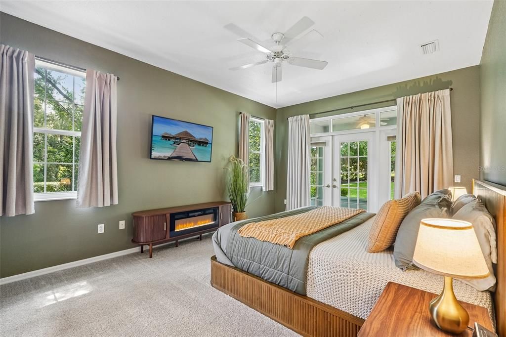 For Sale: $389,000 (3 beds, 2 baths, 2047 Square Feet)