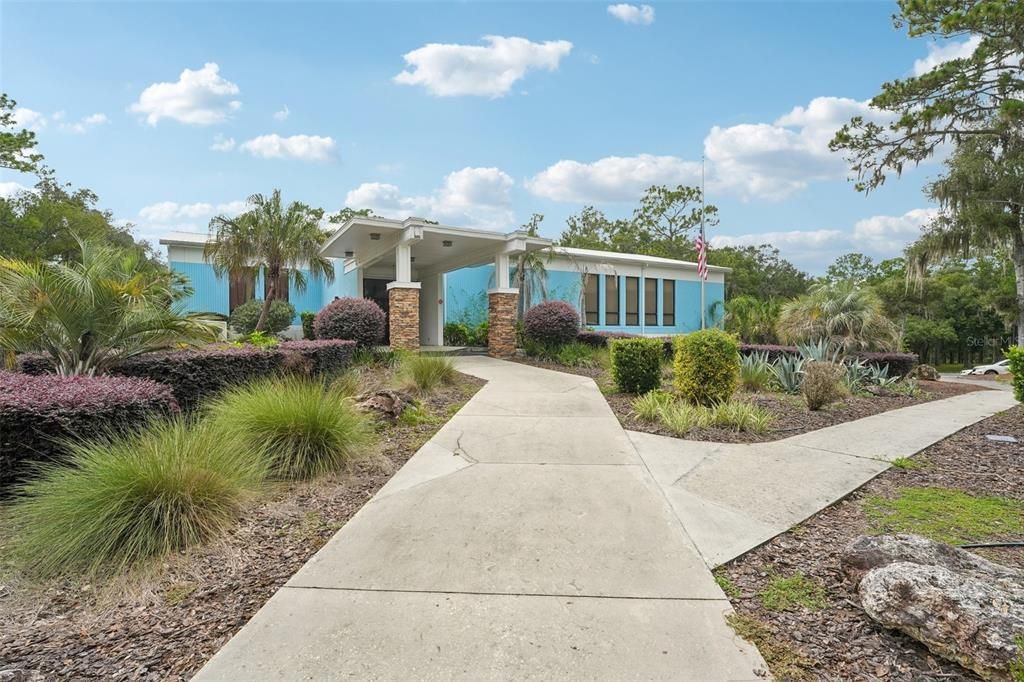 For Sale: $389,000 (3 beds, 2 baths, 2047 Square Feet)