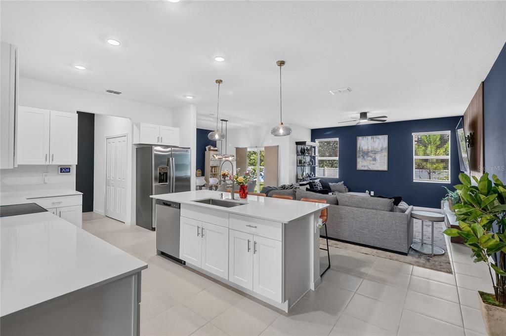 For Sale: $343,500 (3 beds, 2 baths, 2319 Square Feet)