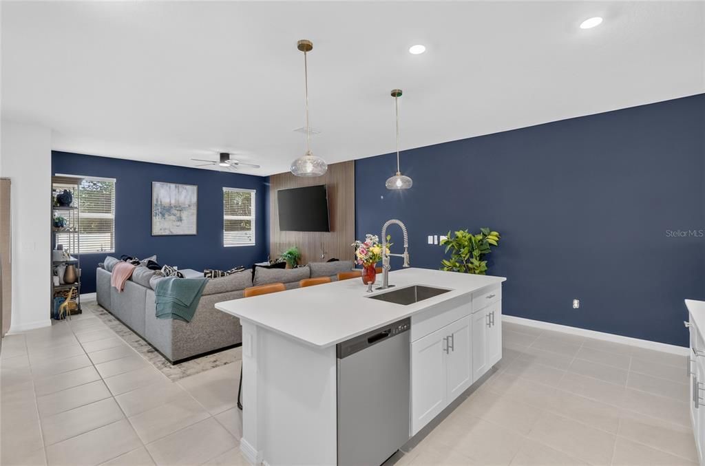 For Sale: $343,500 (3 beds, 2 baths, 2319 Square Feet)