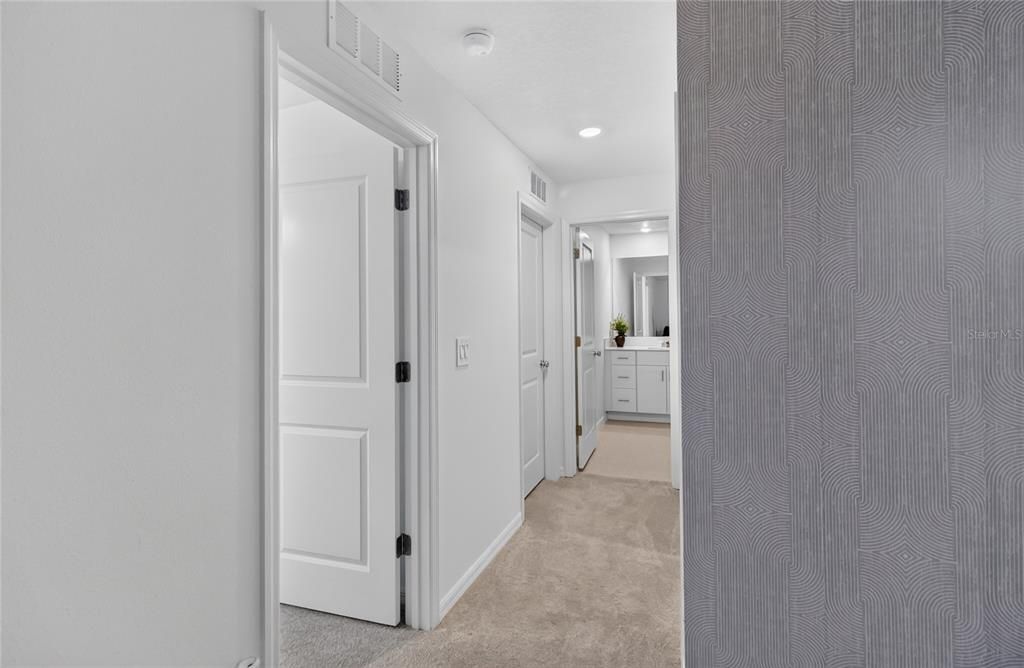 For Sale: $343,500 (3 beds, 2 baths, 2319 Square Feet)