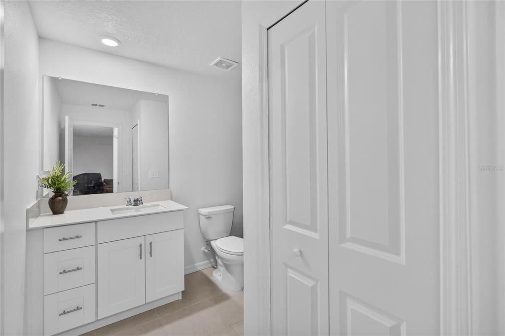 For Sale: $343,500 (3 beds, 2 baths, 2319 Square Feet)