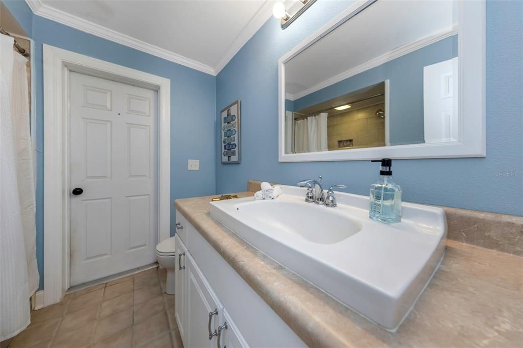 For Sale: $749,900 (4 beds, 3 baths, 2215 Square Feet)