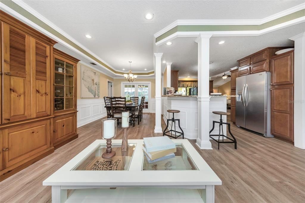 For Sale: $749,900 (4 beds, 3 baths, 2215 Square Feet)