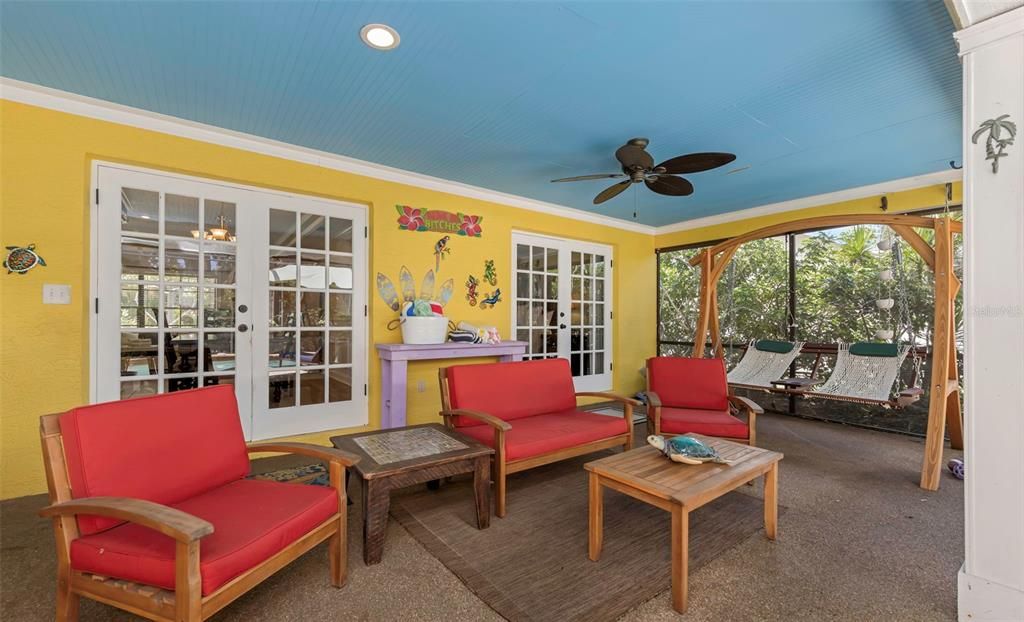 For Sale: $749,900 (4 beds, 3 baths, 2215 Square Feet)