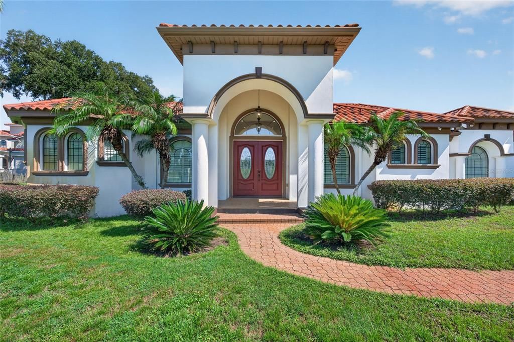 En Venta: $725,000 (4 camas, 3 baños, 2619 Pies cuadrados)