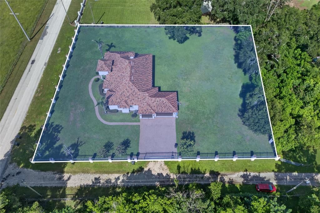 En Venta: $725,000 (4 camas, 3 baños, 2619 Pies cuadrados)