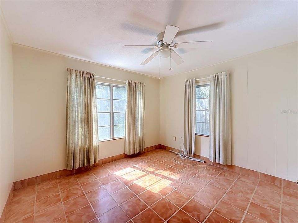 En Venta: $360,000 (3 camas, 2 baños, 1469 Pies cuadrados)