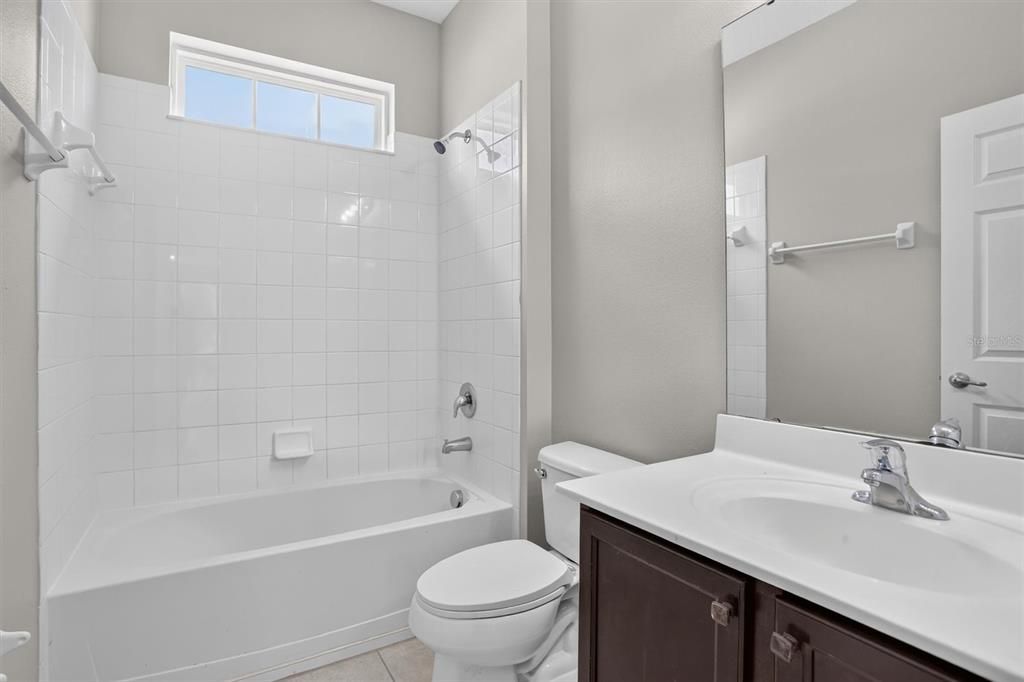 For Sale: $524,900 (5 beds, 4 baths, 3519 Square Feet)