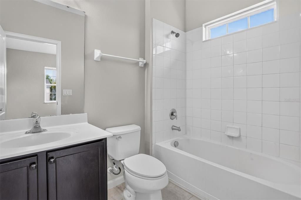 For Sale: $524,900 (5 beds, 4 baths, 3519 Square Feet)