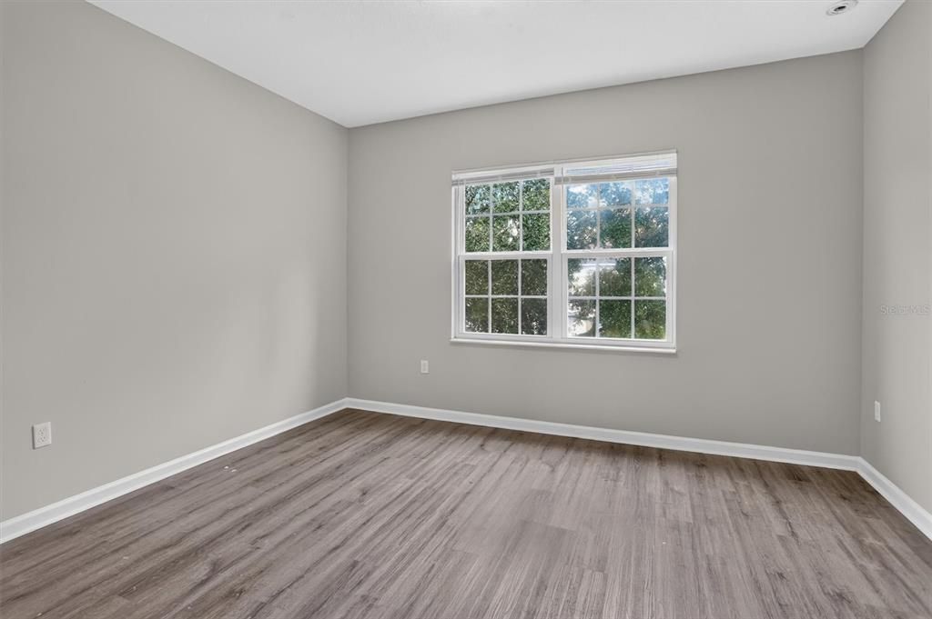 For Sale: $524,900 (5 beds, 4 baths, 3519 Square Feet)