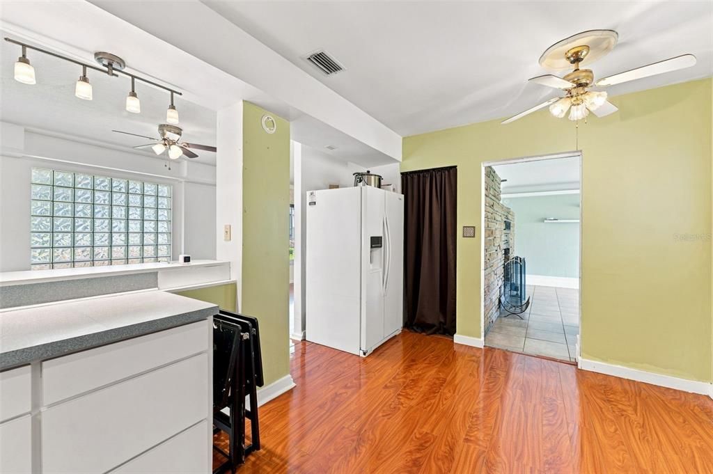 En Venta: $350,000 (2 camas, 1 baños, 1539 Pies cuadrados)
