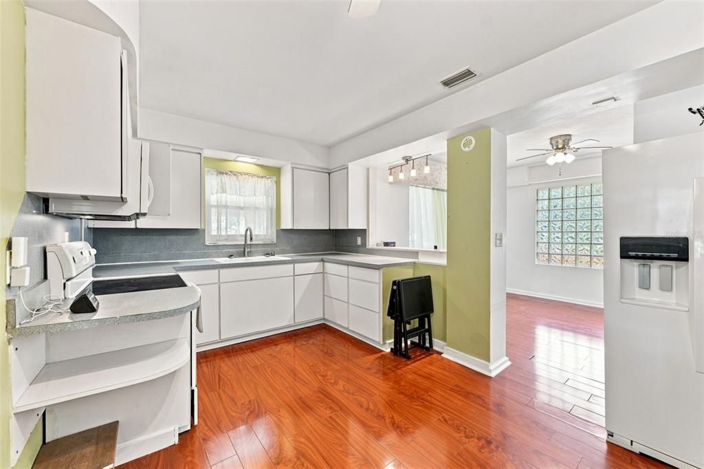 En Venta: $350,000 (2 camas, 1 baños, 1539 Pies cuadrados)