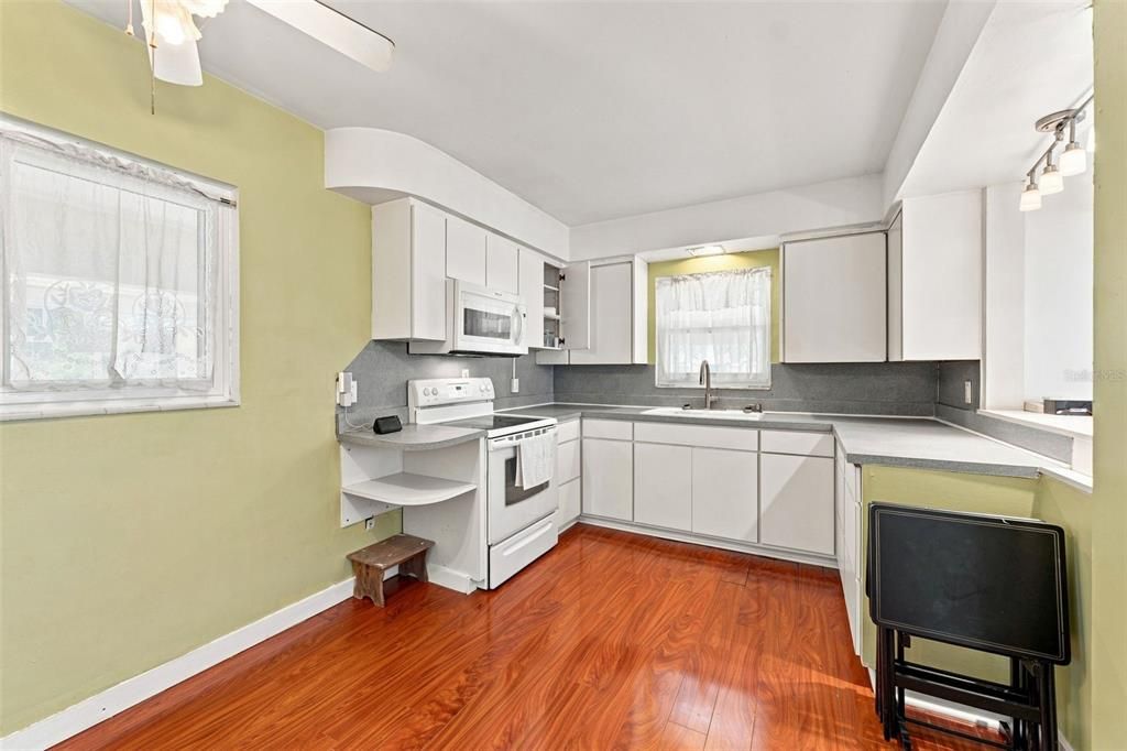 En Venta: $350,000 (2 camas, 1 baños, 1539 Pies cuadrados)