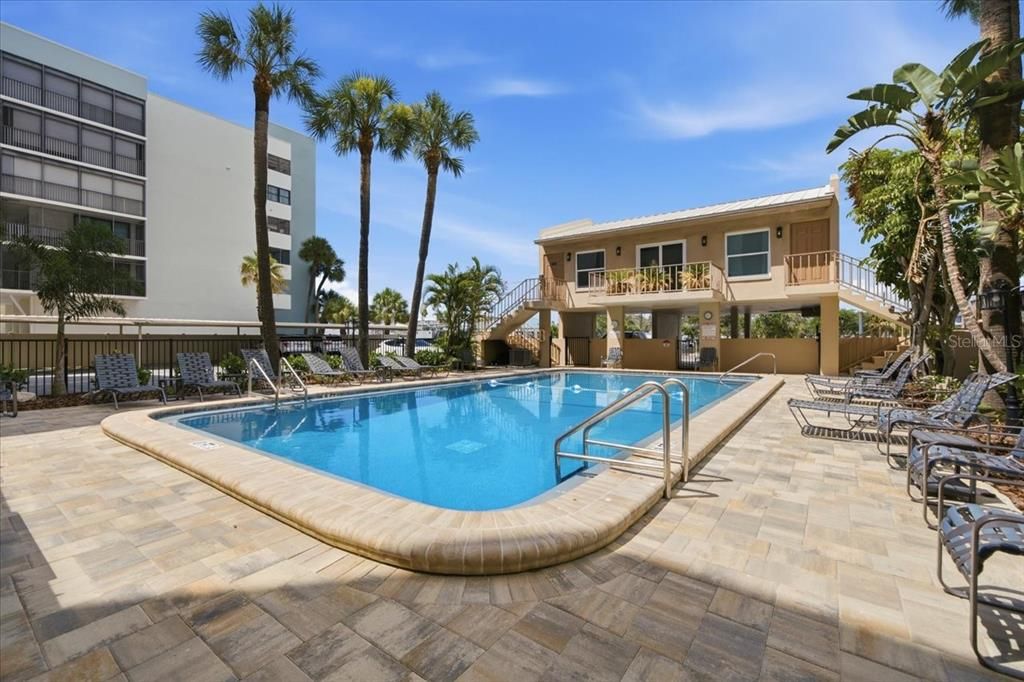 For Sale: $874,900 (2 beds, 2 baths, 1320 Square Feet)