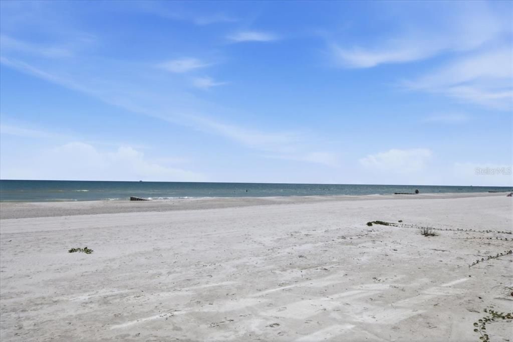 For Sale: $874,900 (2 beds, 2 baths, 1320 Square Feet)