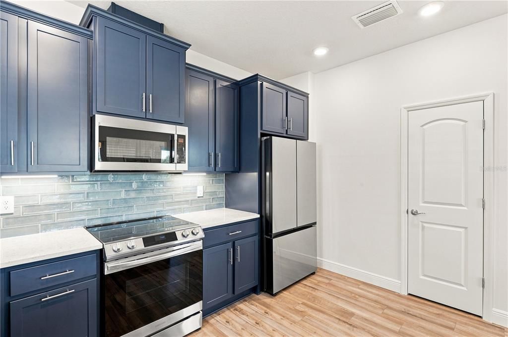 En Venta: $449,000 (3 camas, 2 baños, 2391 Pies cuadrados)