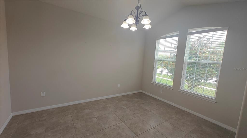 For Rent: $3,299 (4 beds, 4 baths, 2811 Square Feet)