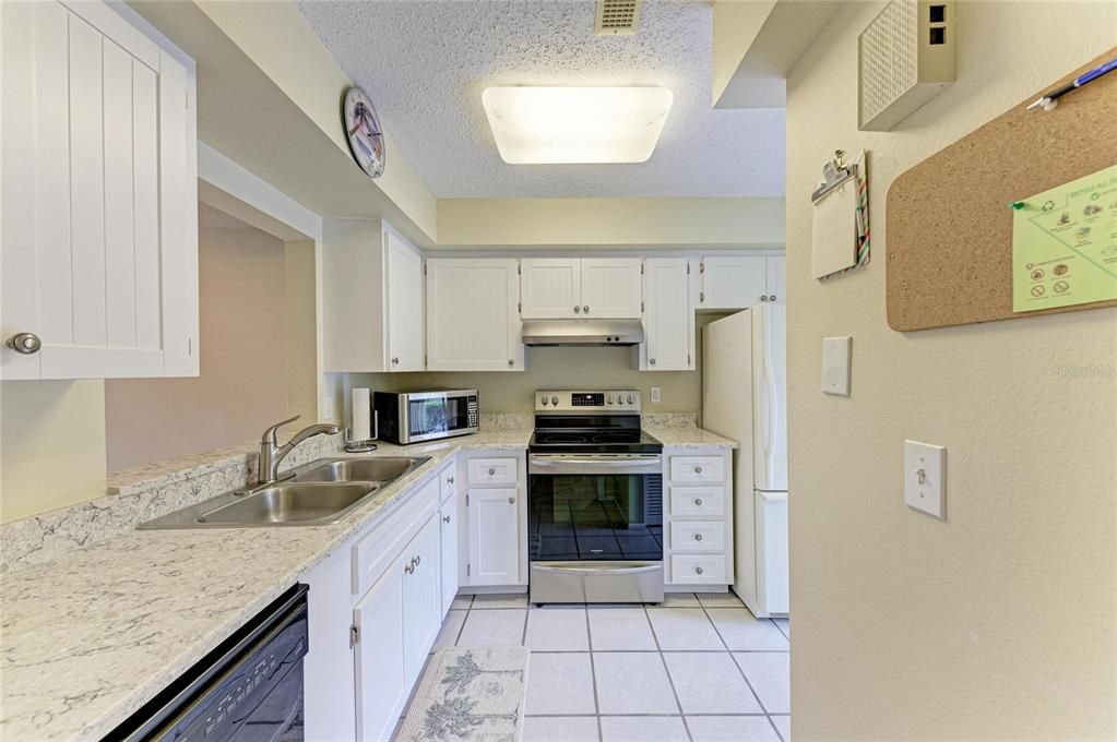 En Venta: $214,900 (2 camas, 2 baños, 1118 Pies cuadrados)
