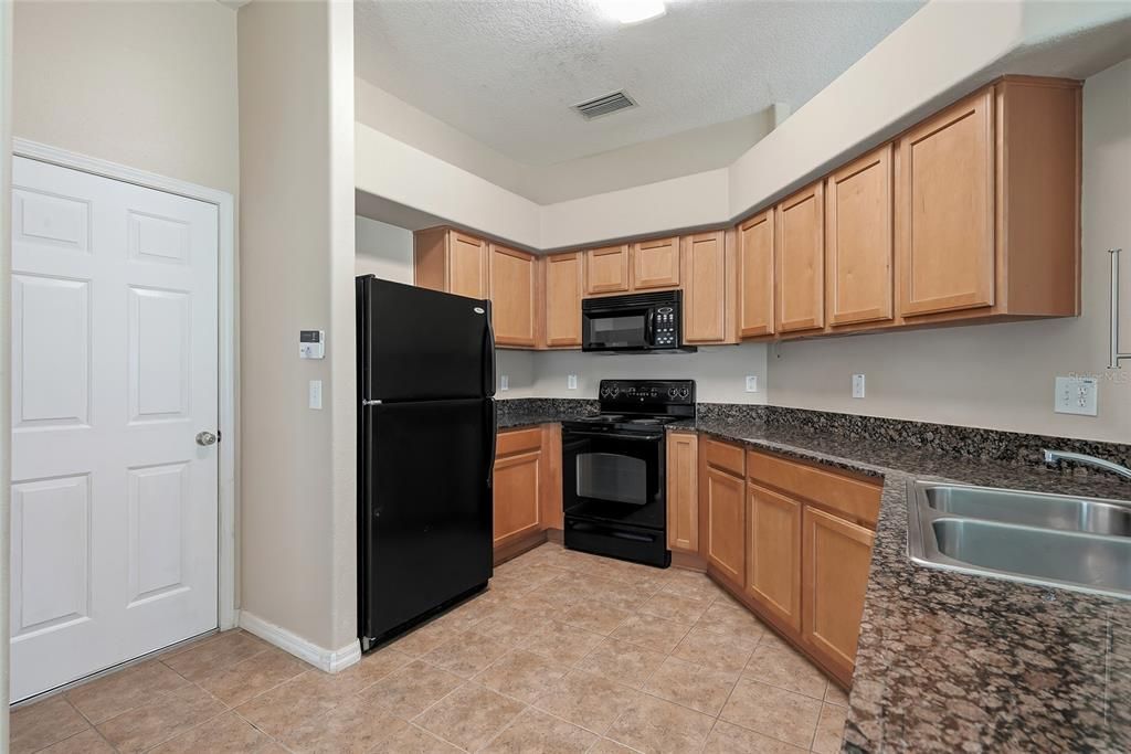 For Sale: $327,000 (3 beds, 2 baths, 1500 Square Feet)