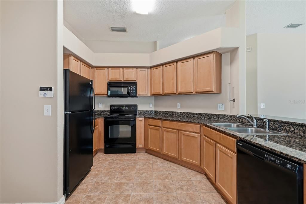 For Sale: $327,000 (3 beds, 2 baths, 1500 Square Feet)