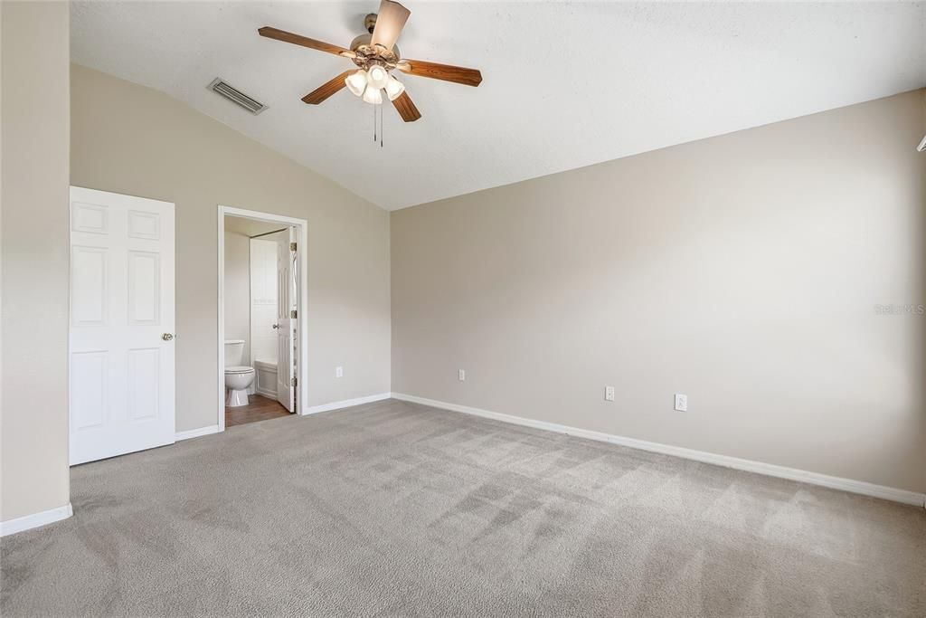 For Sale: $327,000 (3 beds, 2 baths, 1500 Square Feet)
