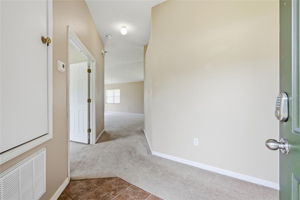 For Sale: $327,000 (3 beds, 2 baths, 1500 Square Feet)